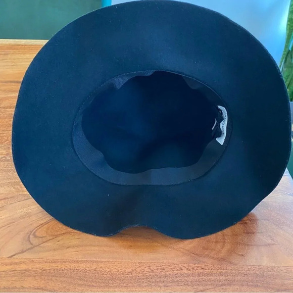 Aritzia Auxiliary Black 100% Wool  Felt Hat XS/S - Picture 8 of 12